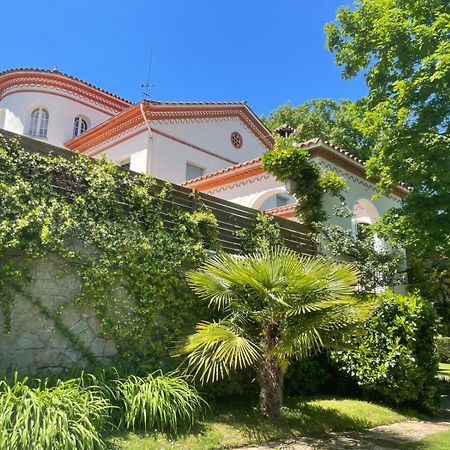 Espectacular Casa Chateau En El Centro De Olot Buitenkant foto