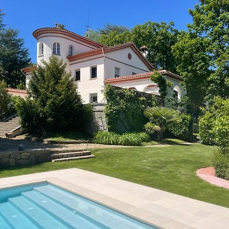 Espectacular Casa Chateau En El Centro De Olot Buitenkant foto